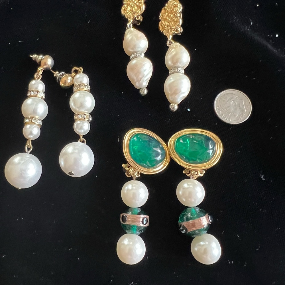 3 pairs clip on drop earrings from the 80’s-90’s. Faux pearls and gems. S/3